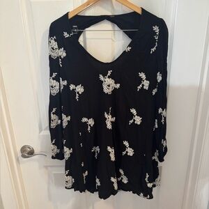 Free People Womens Emma Austin Floral Embroidered Mini Dress, Boho, minimalist